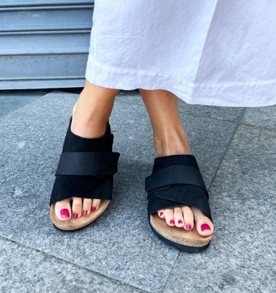 Kiev Hakiki Deri Mantar Taban Ortopedik Unisex Terlik - Siyah